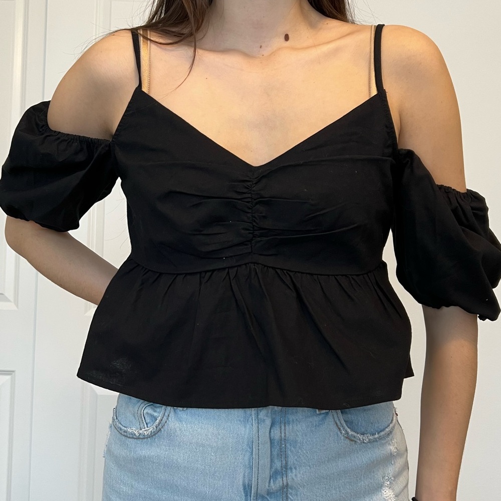 H&M Black Open Shoulder Puff Sleeve Top
